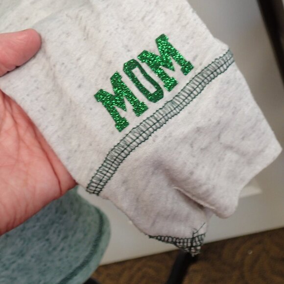 St. Pat's Cheer Mom Lightweight Hoodies Size XL - Picture 5 of 7